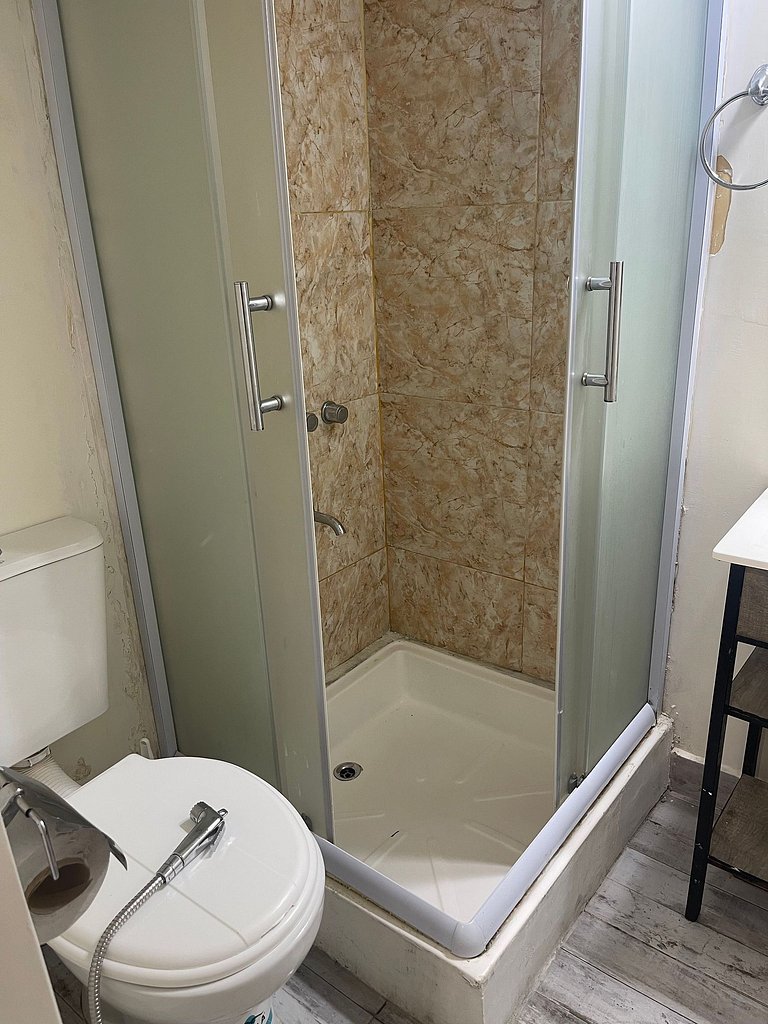 Apartamento Confortável com Varanda em Retiro