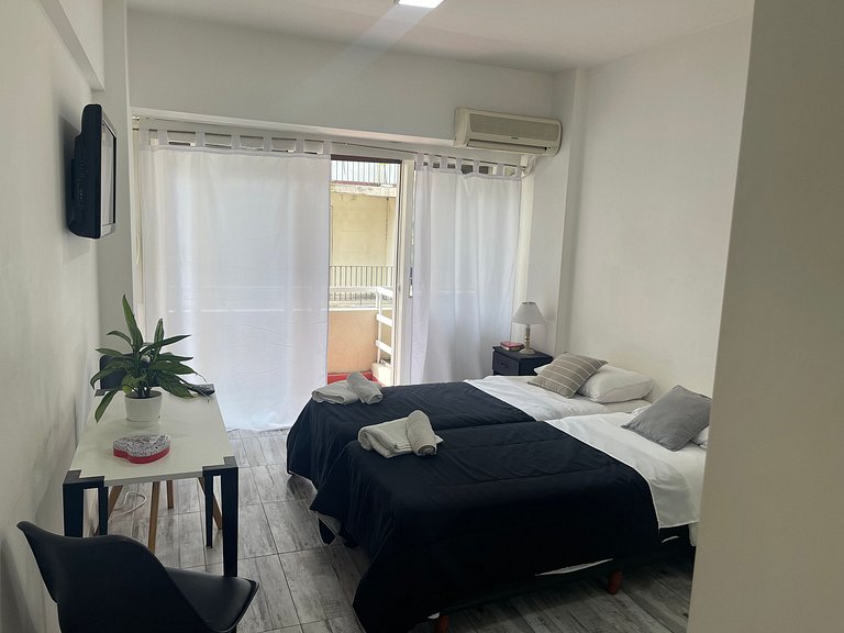 Apartamento Confortável com Varanda em Retiro