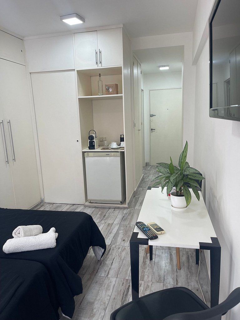 Apartamento Confortável com Varanda em Retiro