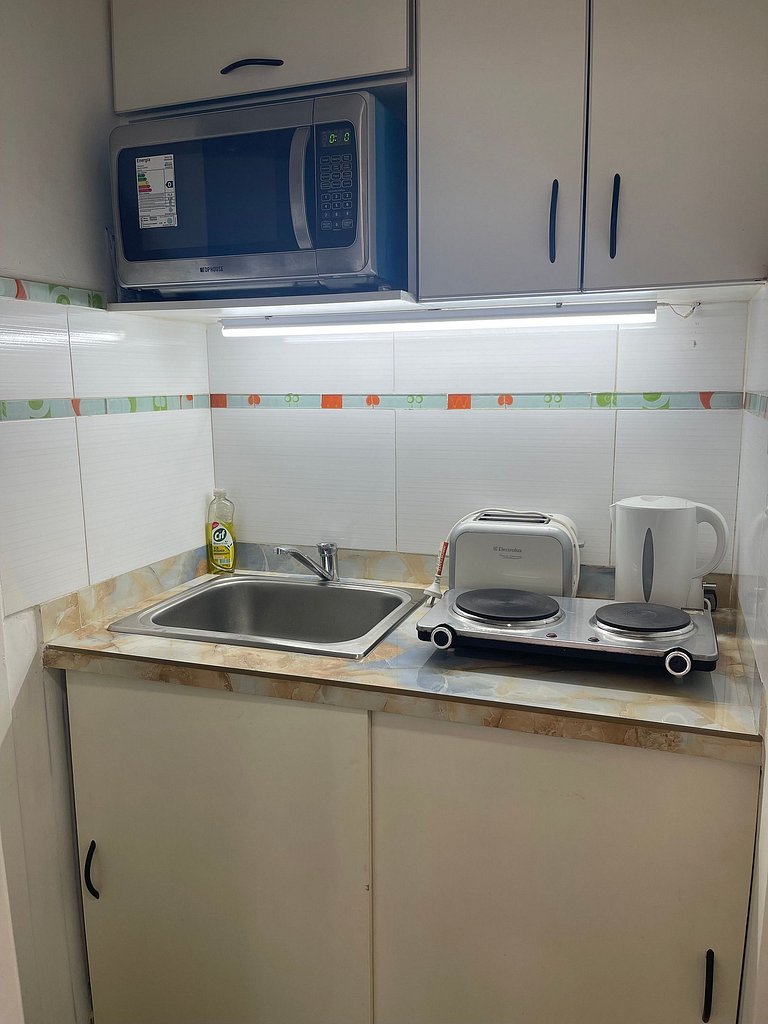 Comfortable Apartment with Balcony in Retiro