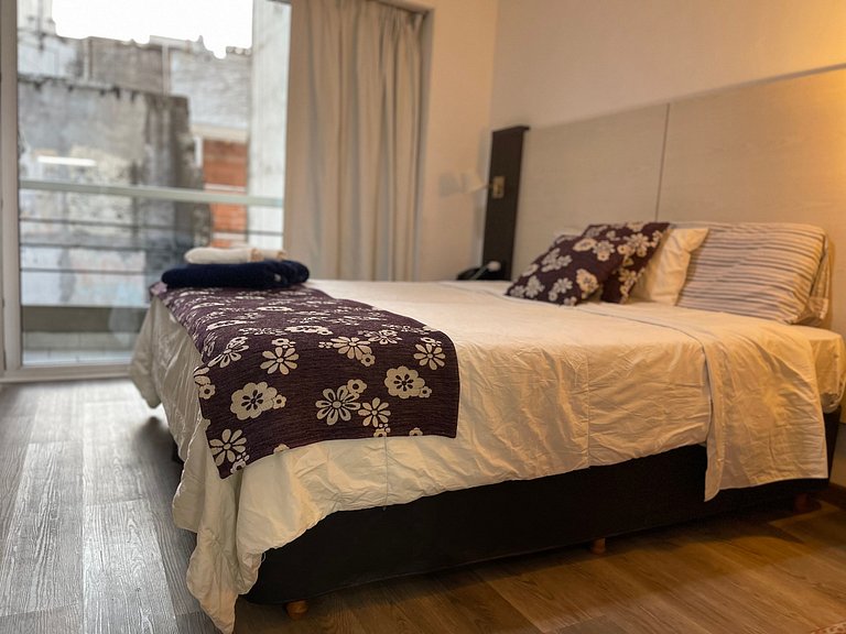 Apartamento com Varanda no Coração de Buenos Aires