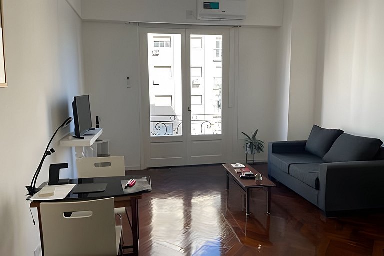 Apartamento Confortável e Seguro no Bairro Retiro