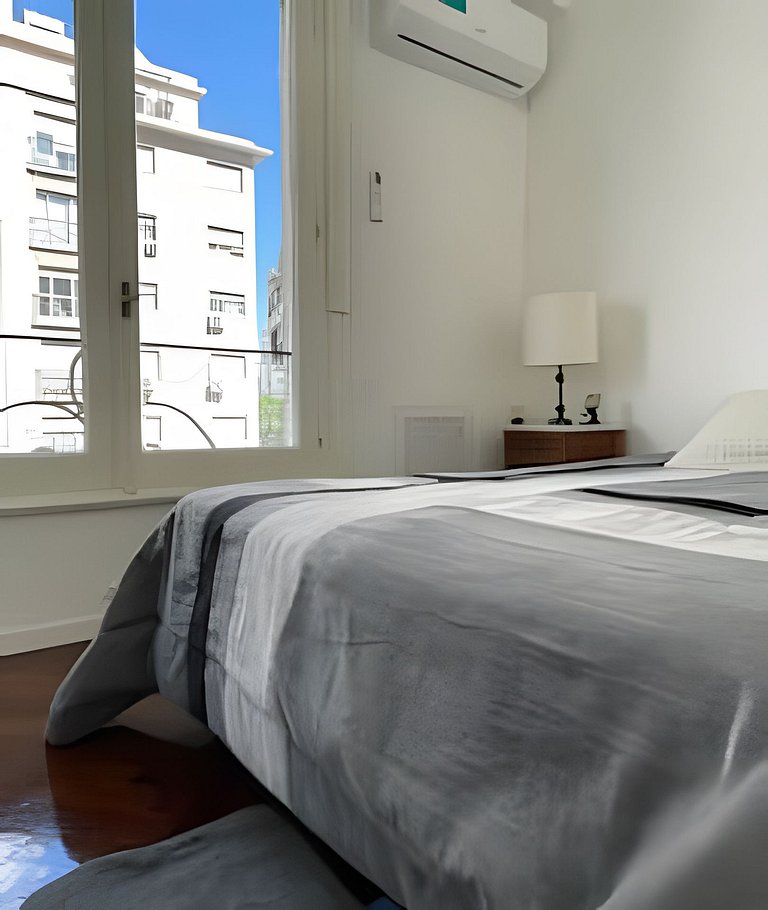 Apartamento Confortável e Seguro no Bairro Retiro